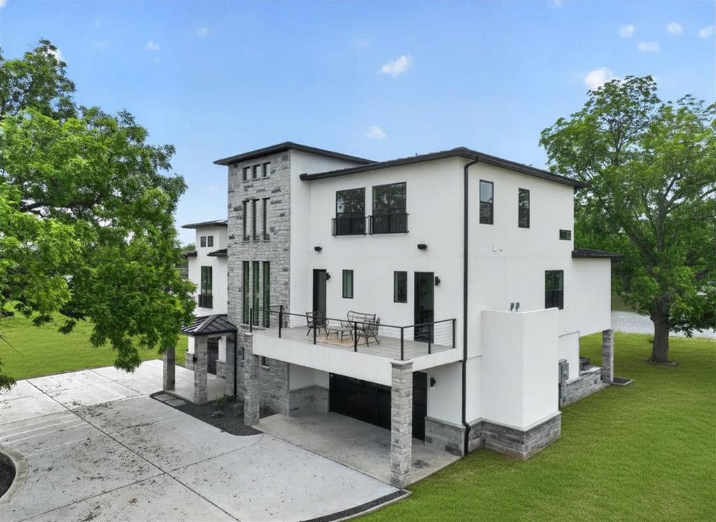 1046 River Ranch Lane