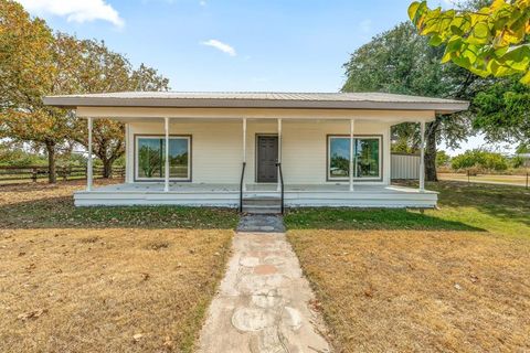393 County Road 547 Stephenville TX 76401