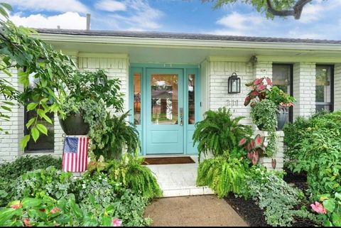 311 Canyon Valley Drive Richardson TX 75080