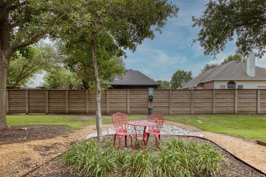 Pasquinellis Village On The Green - Residential