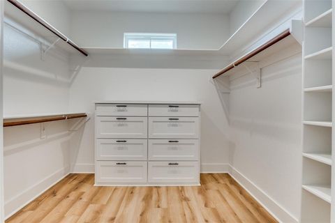 Tiny photo for 2020 Vanderbilt Drive, Weatherford, TX 76088 (MLS # 21100624)