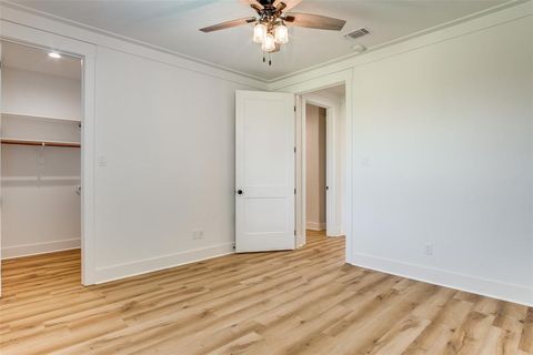 Tiny photo for 2020 Vanderbilt Drive, Weatherford, TX 76088 (MLS # 21100624)