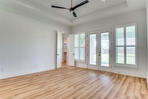 Tiny photo for 2020 Vanderbilt Drive, Weatherford, TX 76088 (MLS # 21100624)