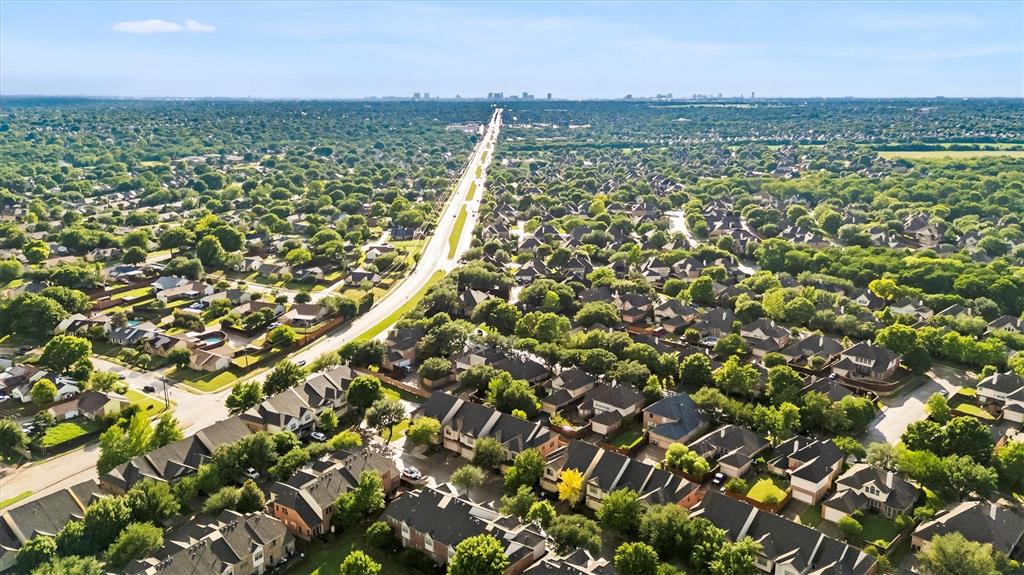 Suncreek Twnhms - Residential