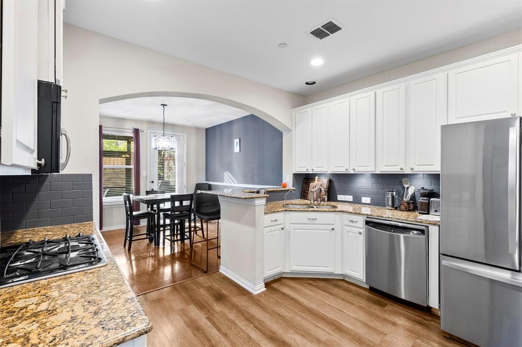 Suncreek Twnhms - Residential