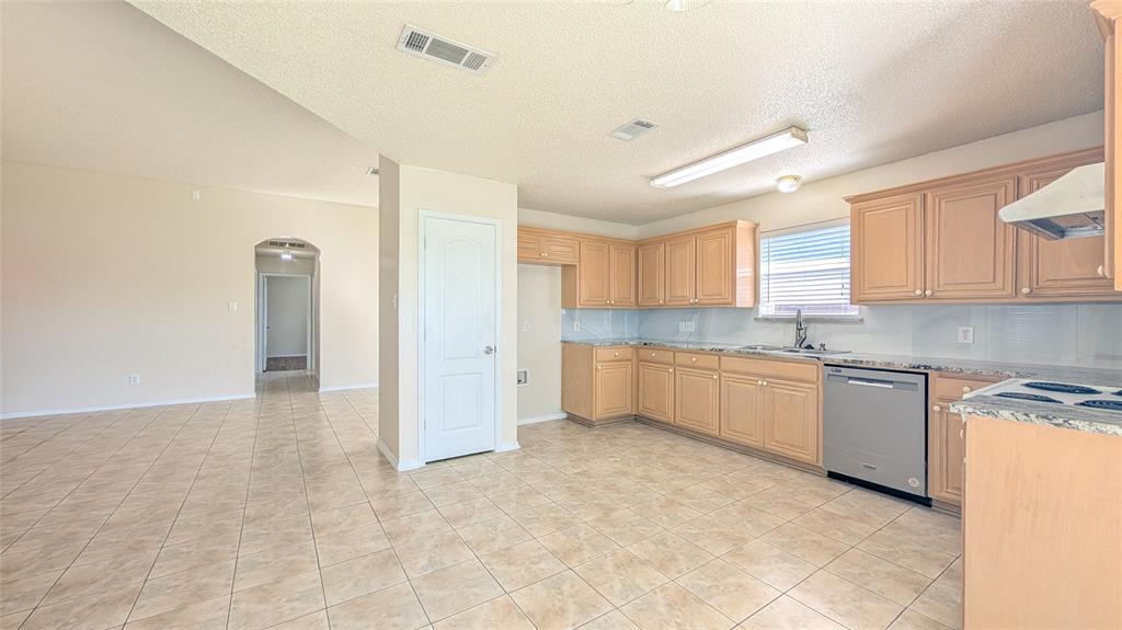 Meadow Vista Estates Add - Residential Lease