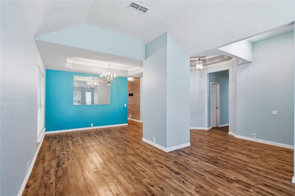 408 Pin Oak Trail