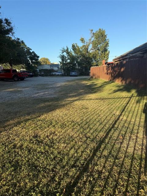 4610 Lake Avenue Dallas TX 75219