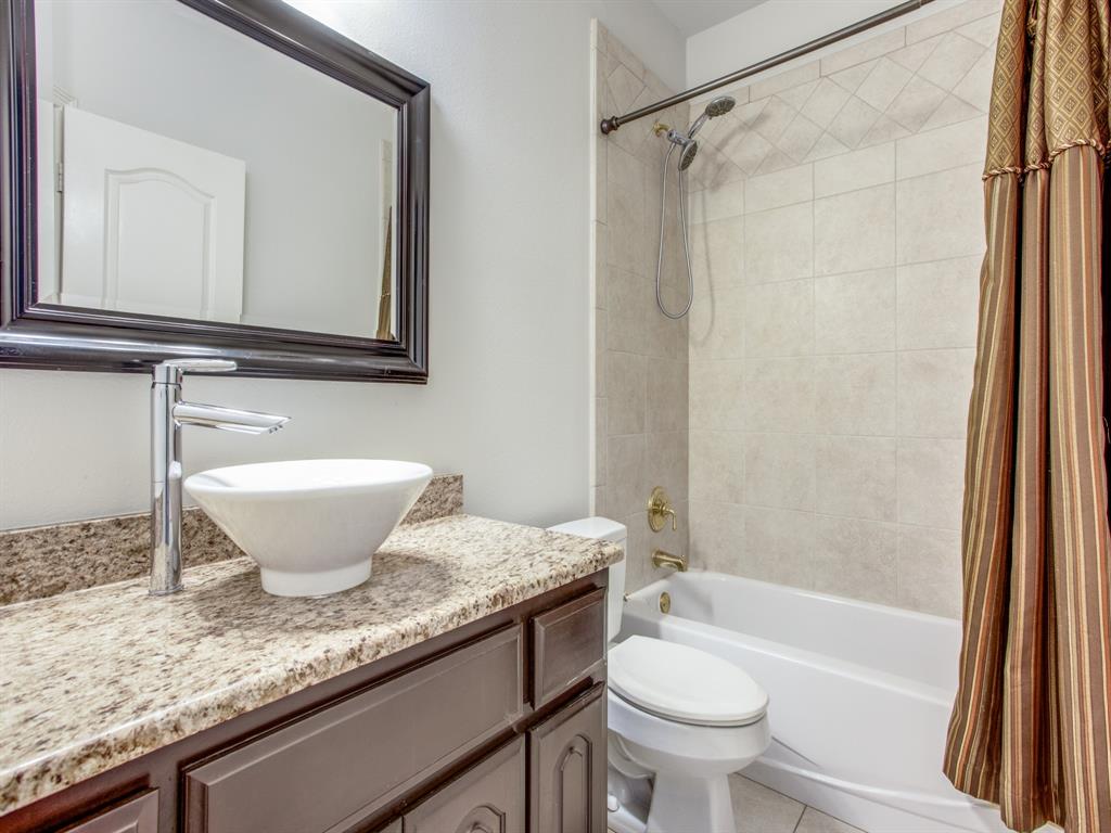 Palm Plaza - Residential Lease