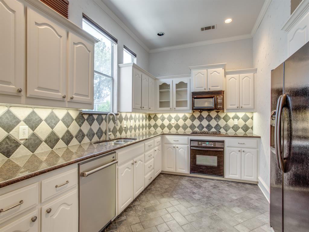 Palm Plaza - Residential Lease