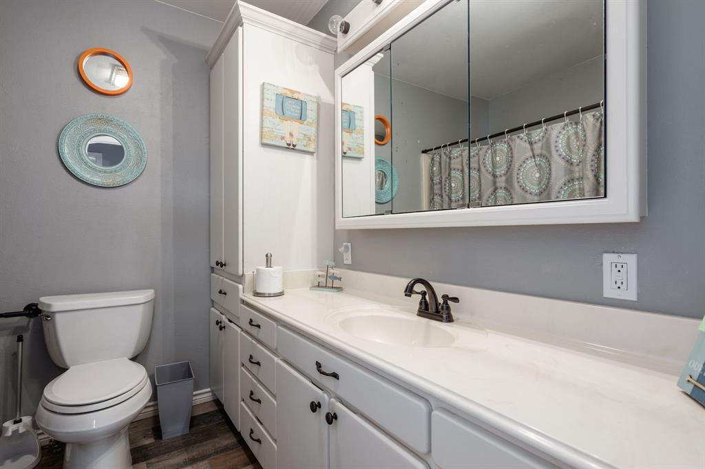 Amon Carter Lake - Residential