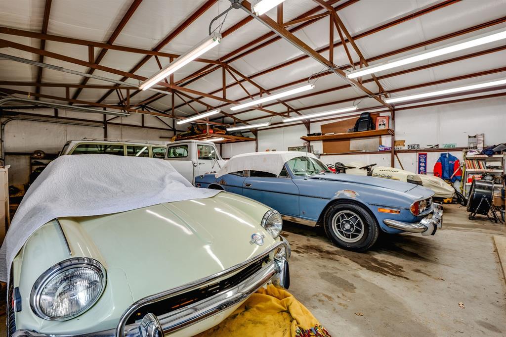 Amon Carter Lake - Residential
