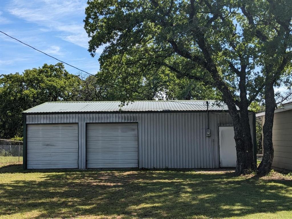 Amon Carter Lake - Residential