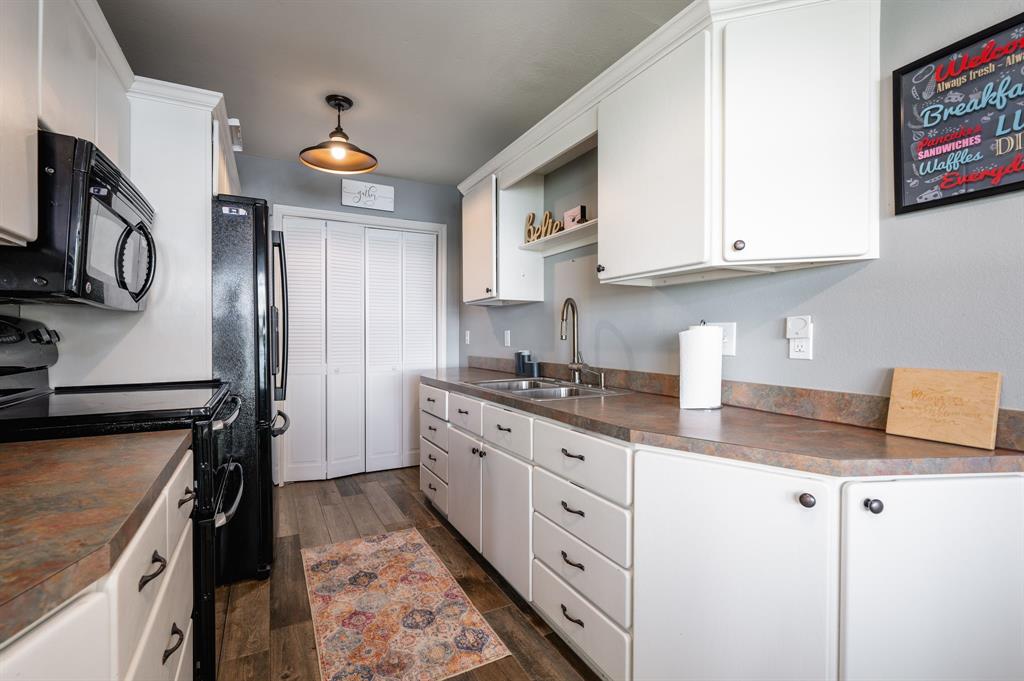 Amon Carter Lake - Residential