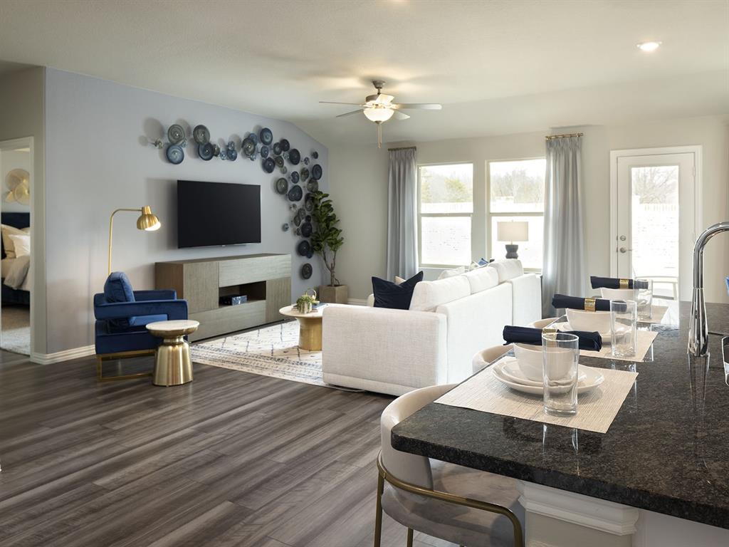 506 Regency Court