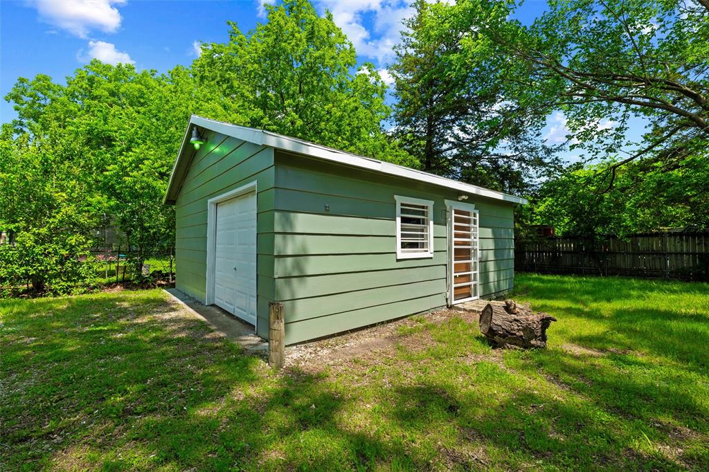 V O Davis - Residential