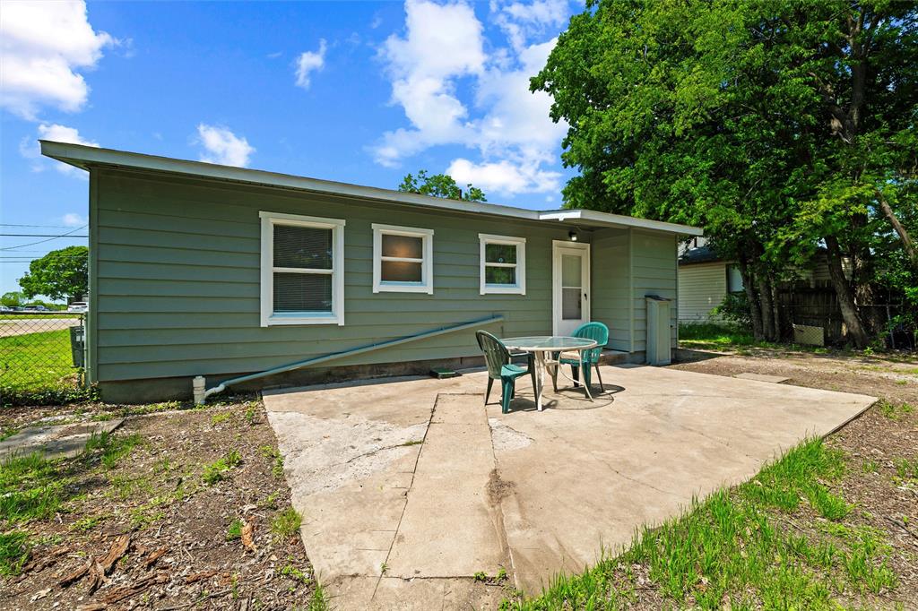 V O Davis - Residential