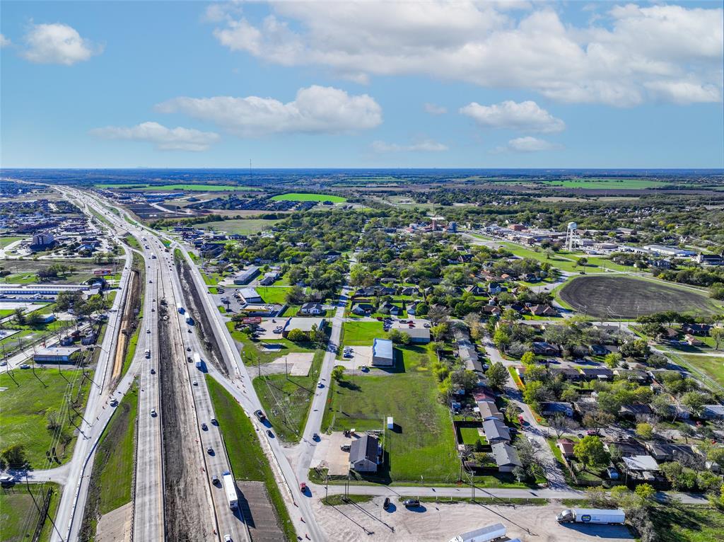 College Add - Commercial Lease