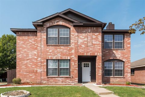 2339 Mallory Lane Lancaster TX 75134