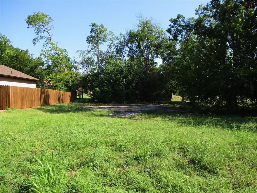 Here is a great lot to build on inside the city limits of Bonham. This is a large lot with new homes surrounding it. It sits on the corner of Katy and 7th St. No known restrictions.