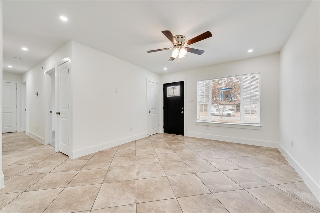 3102 Harvard Street N