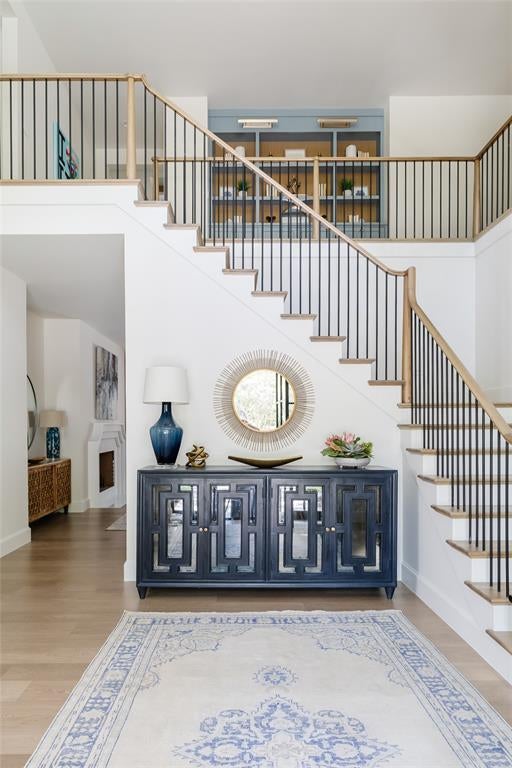 7015 Lyre Lane