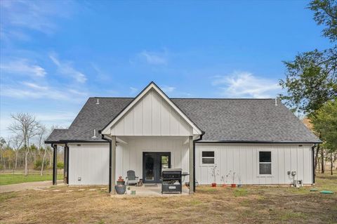 A home in Wolfe City