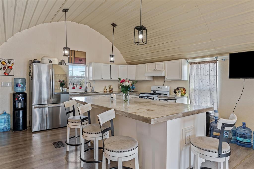 R C Morris Surv Abs #506 - Land