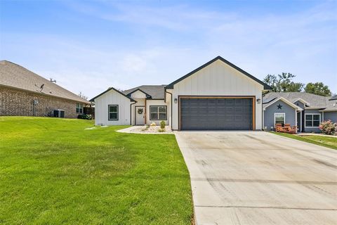 A home in Granbury