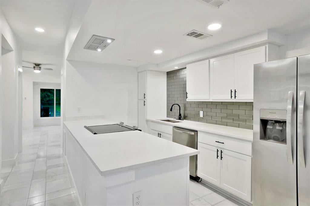 Photo of 4505 Rawlins Street, Dallas, TX 75219 (MLS # 21373862)