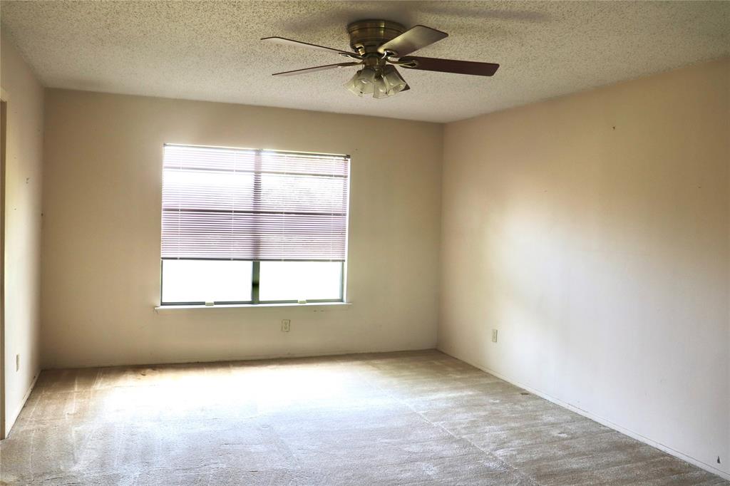 Oak Hollow Grand Prairie - Residential