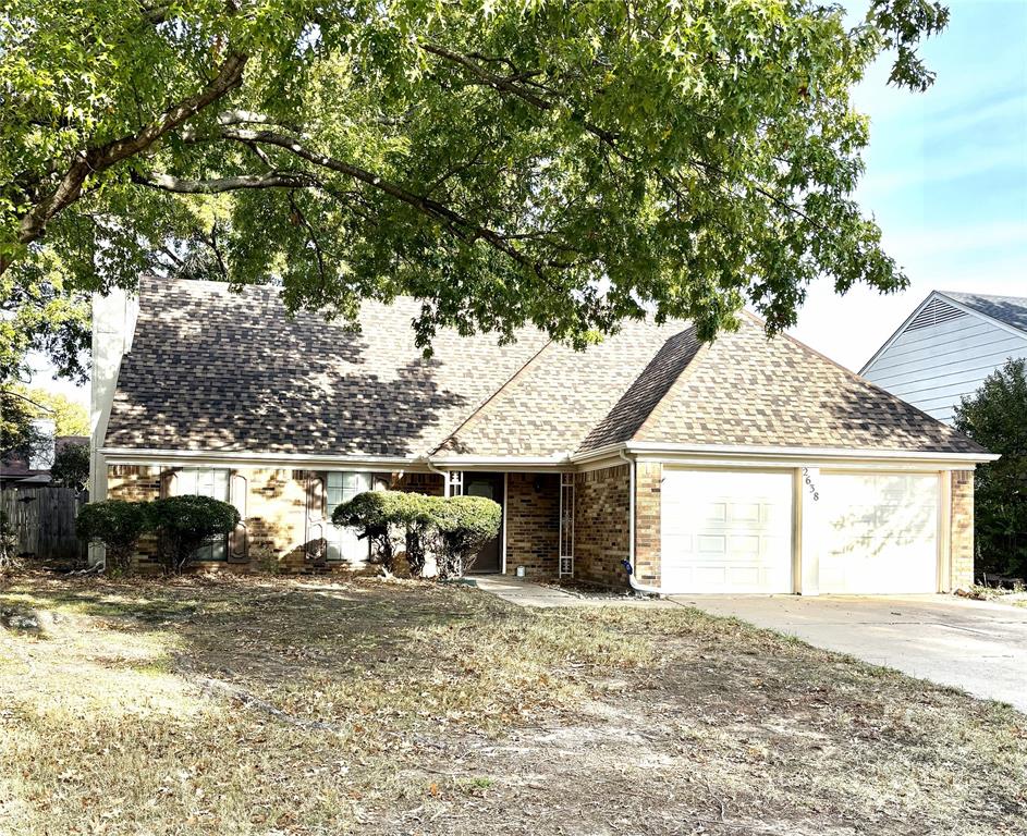 Oak Hollow Grand Prairie - Residential
