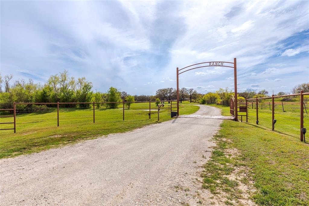 318 E Lone Star Road