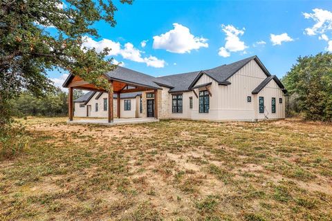 A home in Tolar