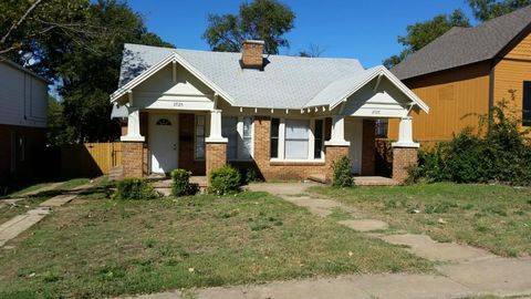 Photo of 3725 Avenue K, Fort Worth, TX 76105 (MLS # 21225116)