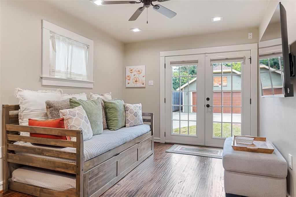 Oak Cliff Annex - Residential