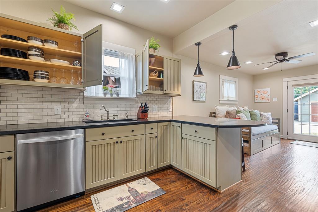 Oak Cliff Annex - Residential