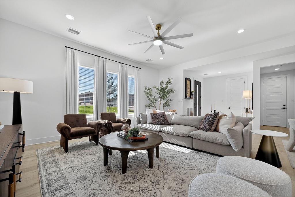 Creekside At Carter Square - Residential