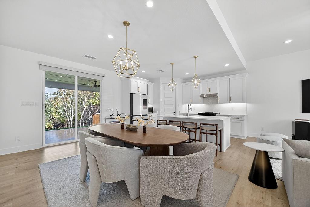 Creekside At Carter Square - Residential