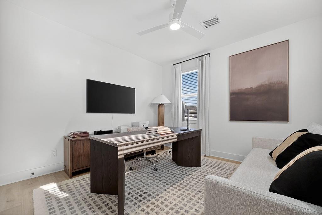 Creekside At Carter Square - Residential