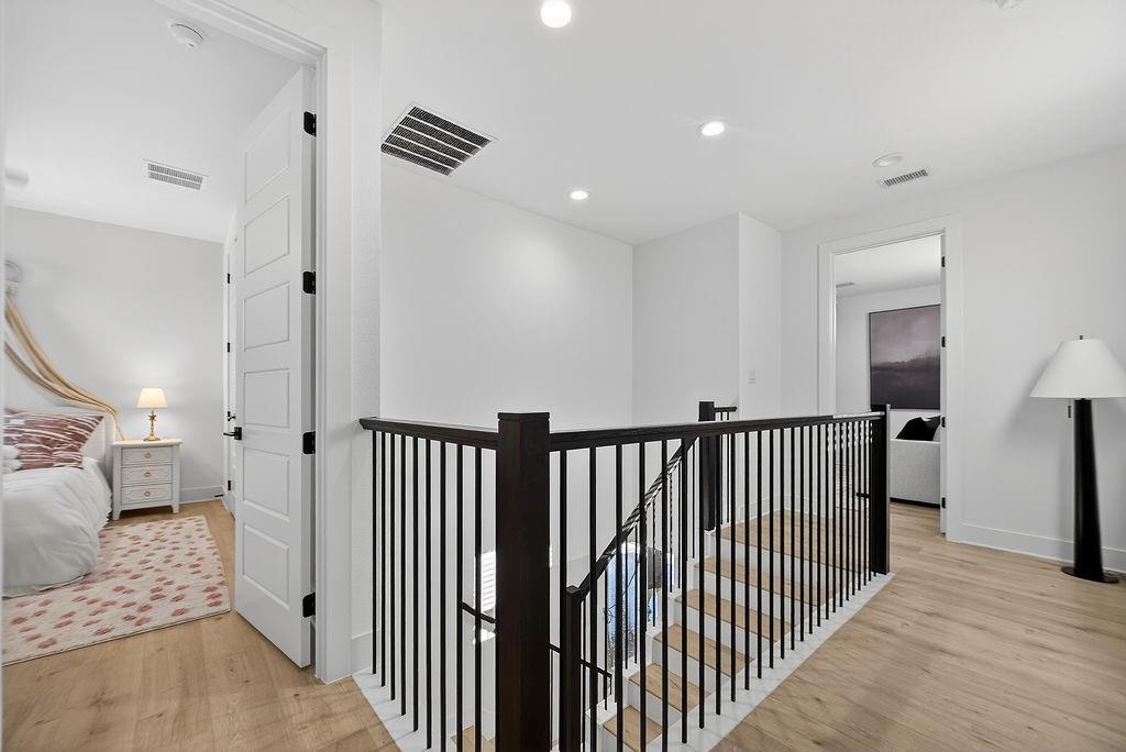 Creekside At Carter Square - Residential