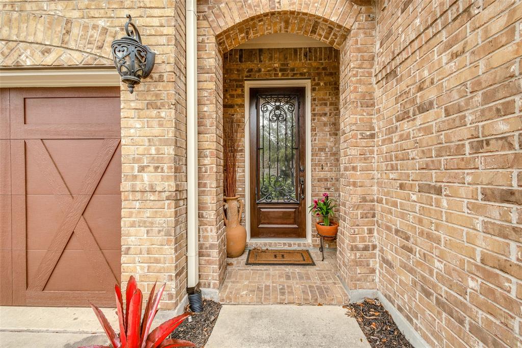 8224 Primrose Trail