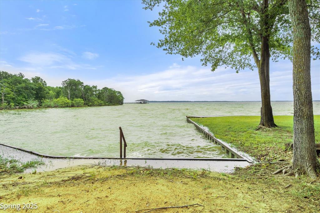 210 Bella Vista Lane
