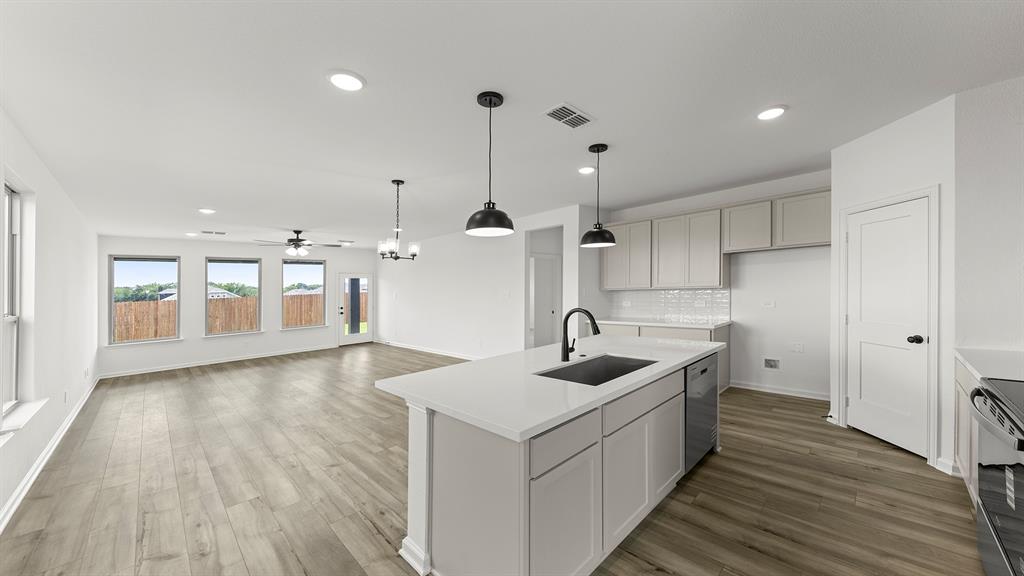 Keeneland 40S - Residential