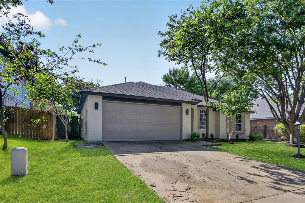 2116 Brooklake Street W