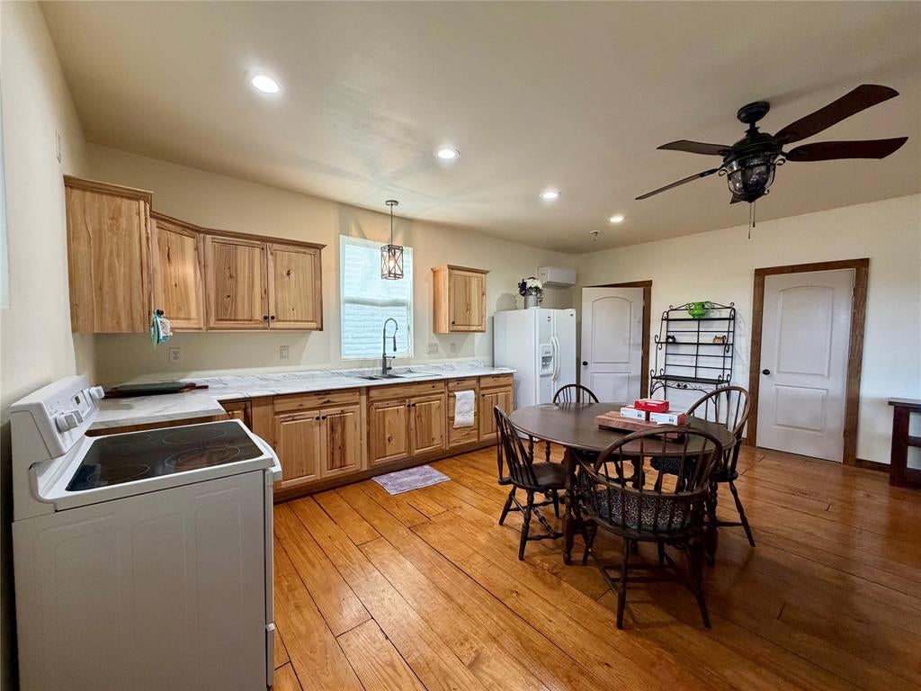 10632 State Highway 31 W