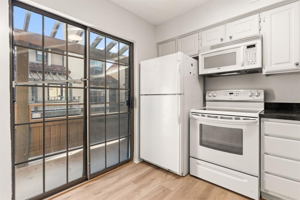 University Crossroad 01 & 02 - Residential