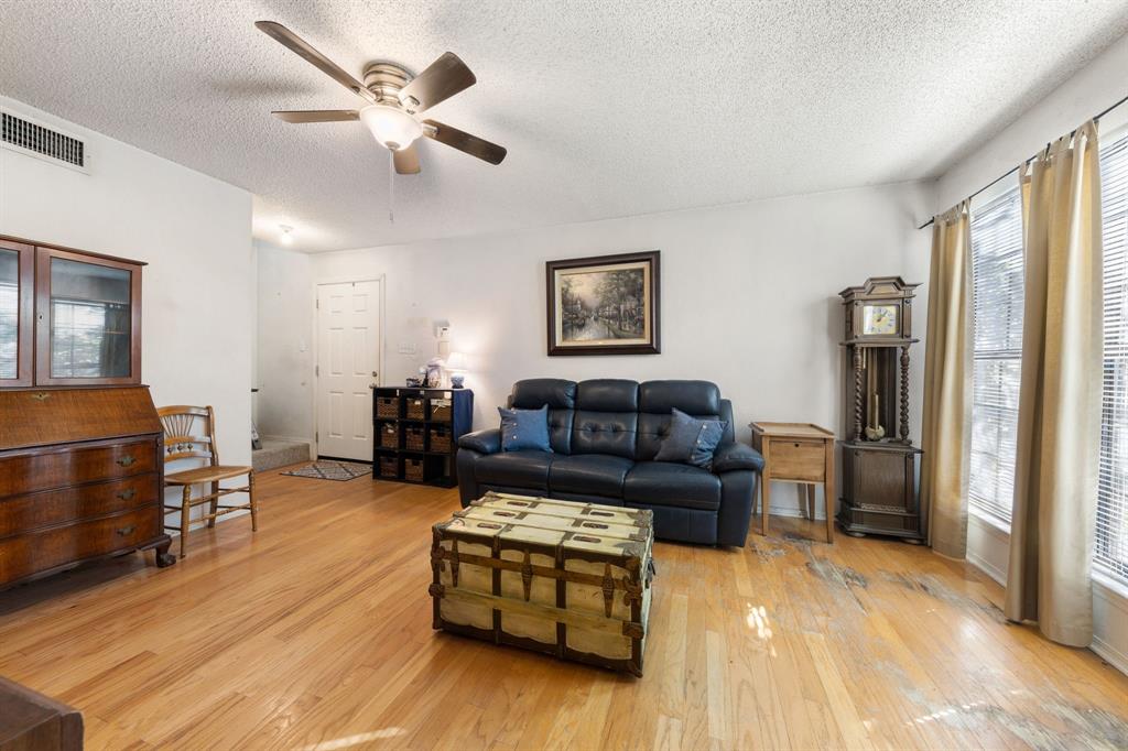 University Crossroad 01 & 02 - Residential