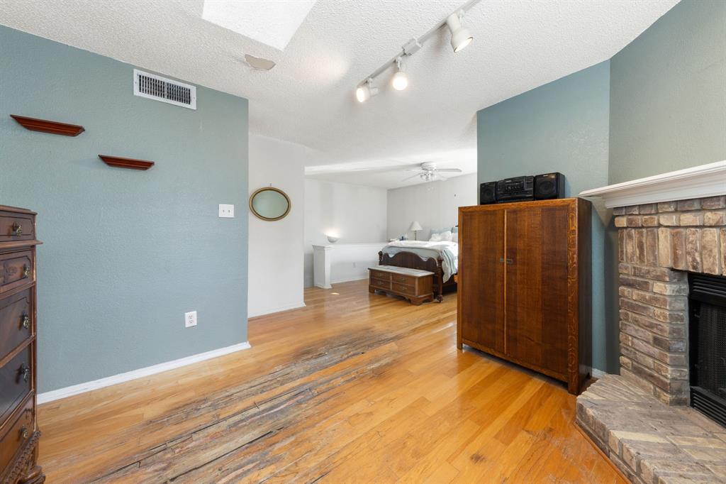 University Crossroad 01 & 02 - Residential