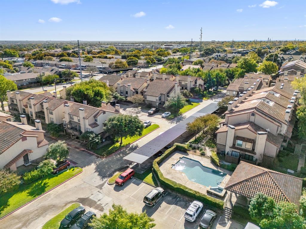 University Crossroad 01 & 02 - Residential